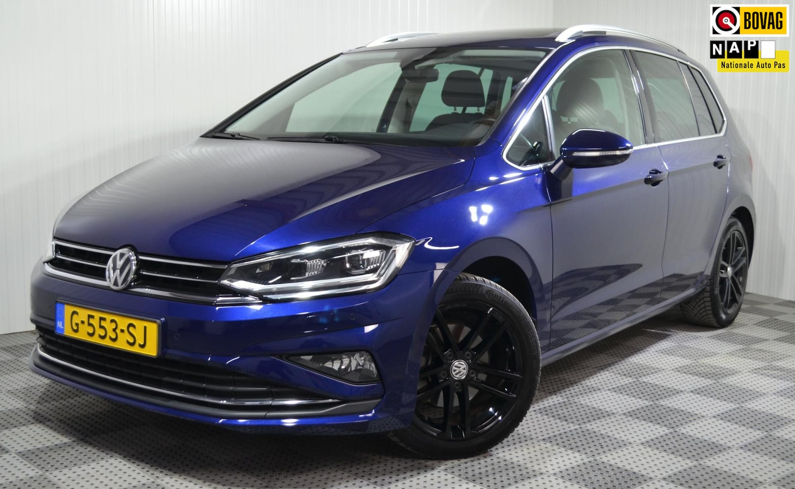 Volkswagen Golf Sportsvan - 1.5 TSI ACT Highline / Trekhaak / Carplay / Led / Panodak / Stoelverw./ Camera / Adap. Cru - AutoWereld.nl