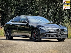 Alfa Romeo Giulia - 2.0 T AWD Veloce | Clima | Cruise | Navi | Camera | Leder | Metalic | Stoelverw. | Stuurve