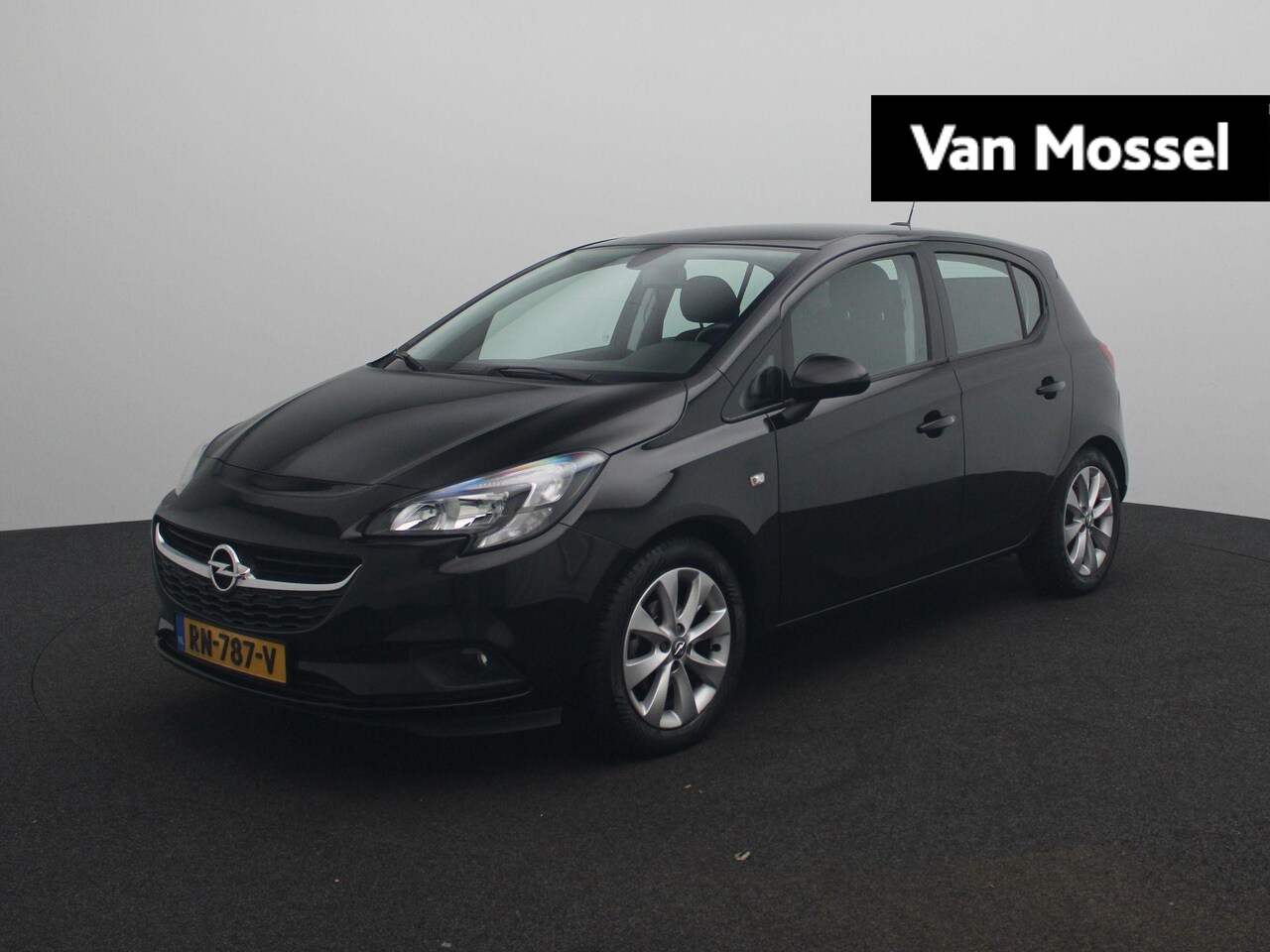 Opel Corsa - 1.4 Favourite Navigatie | Airconditioning | Parkeersensoren achter | Lichtmetalen velgen - AutoWereld.nl
