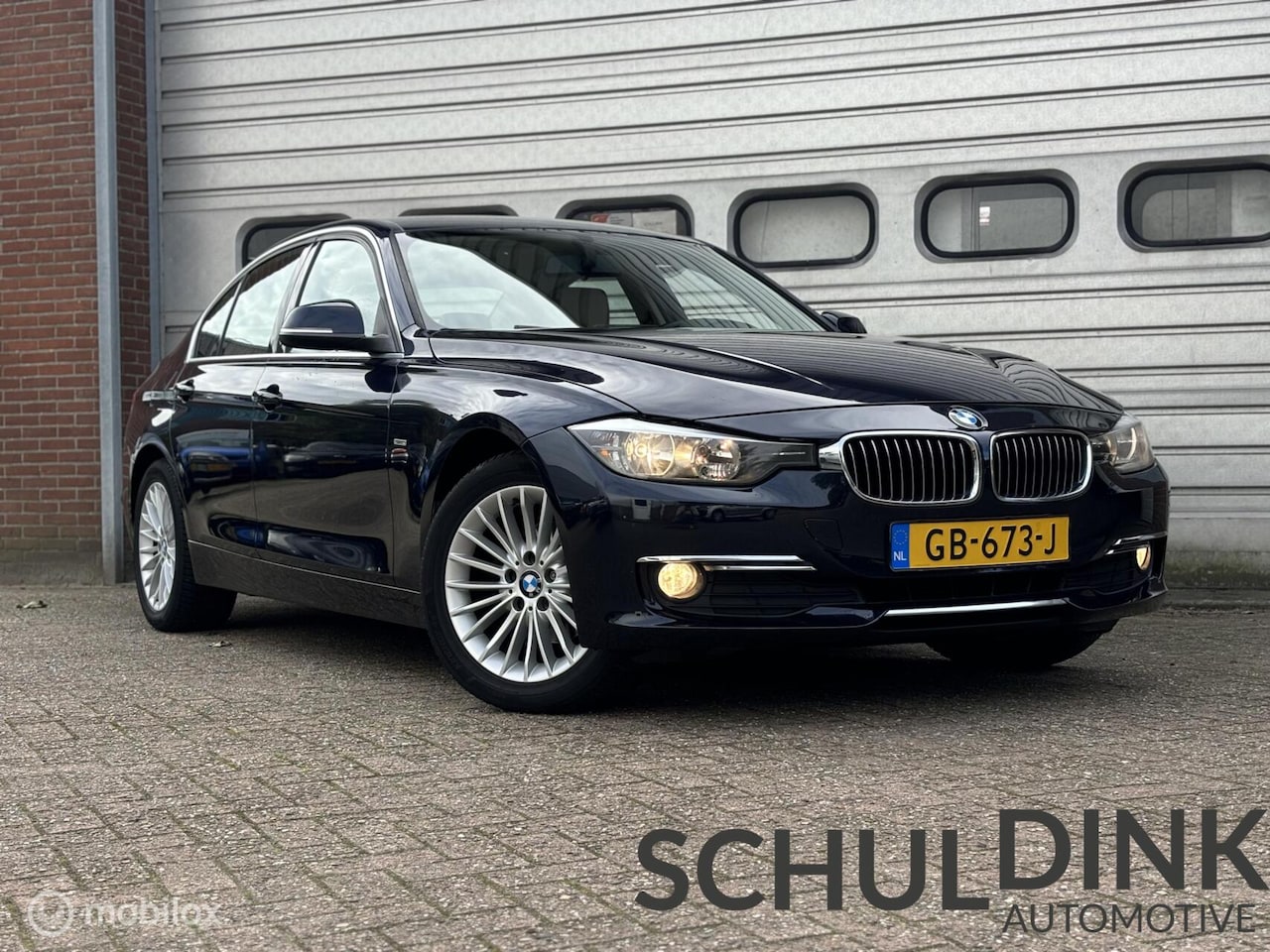 BMW 3-serie - 316i High Executive PARKEERSENSOREN|LEDEREN INTERIEUR - AutoWereld.nl