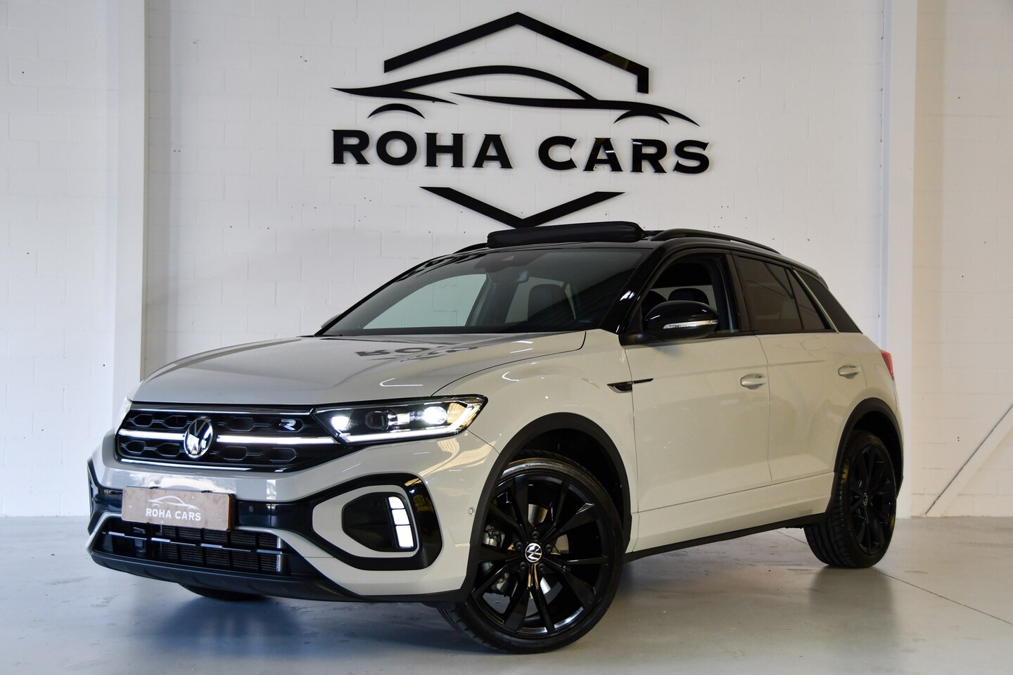 Volkswagen T-Roc - 1.5 TSI R-Line Pano/Beats/Iq-light - AutoWereld.nl