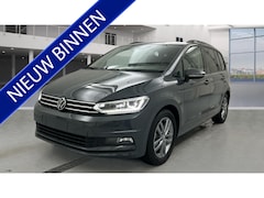 Volkswagen Touran - 1.5 TSI Comfortline 7p Led Winterpakket Keyless Camera