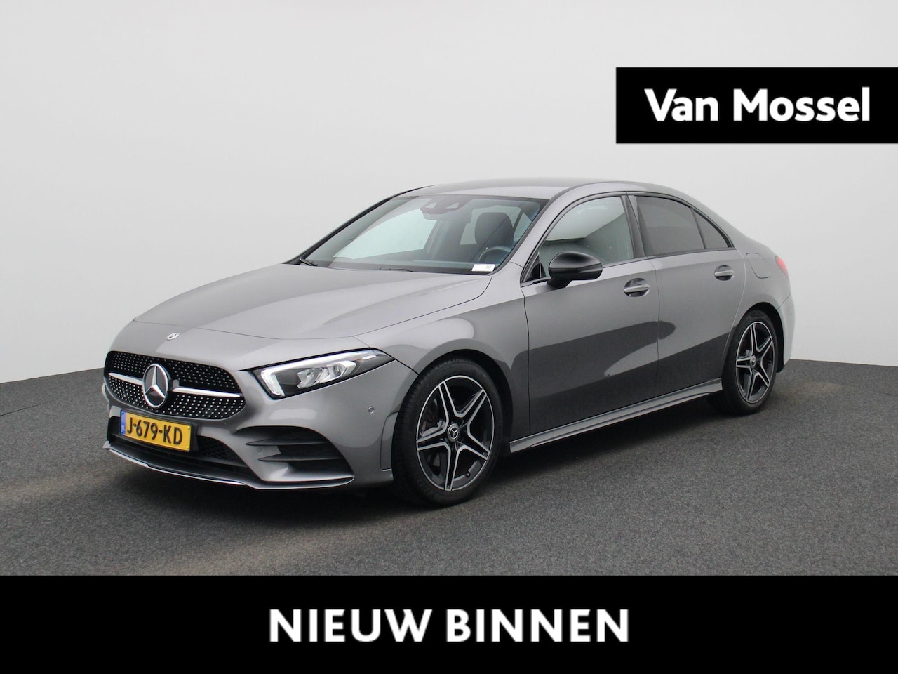 Mercedes-Benz A-klasse - 180 Business Solution AMG ACHTERUITRIJCAMERA | HALF LEDER INTERIEUR | NAVIGATIE | CLIMATE - AutoWereld.nl