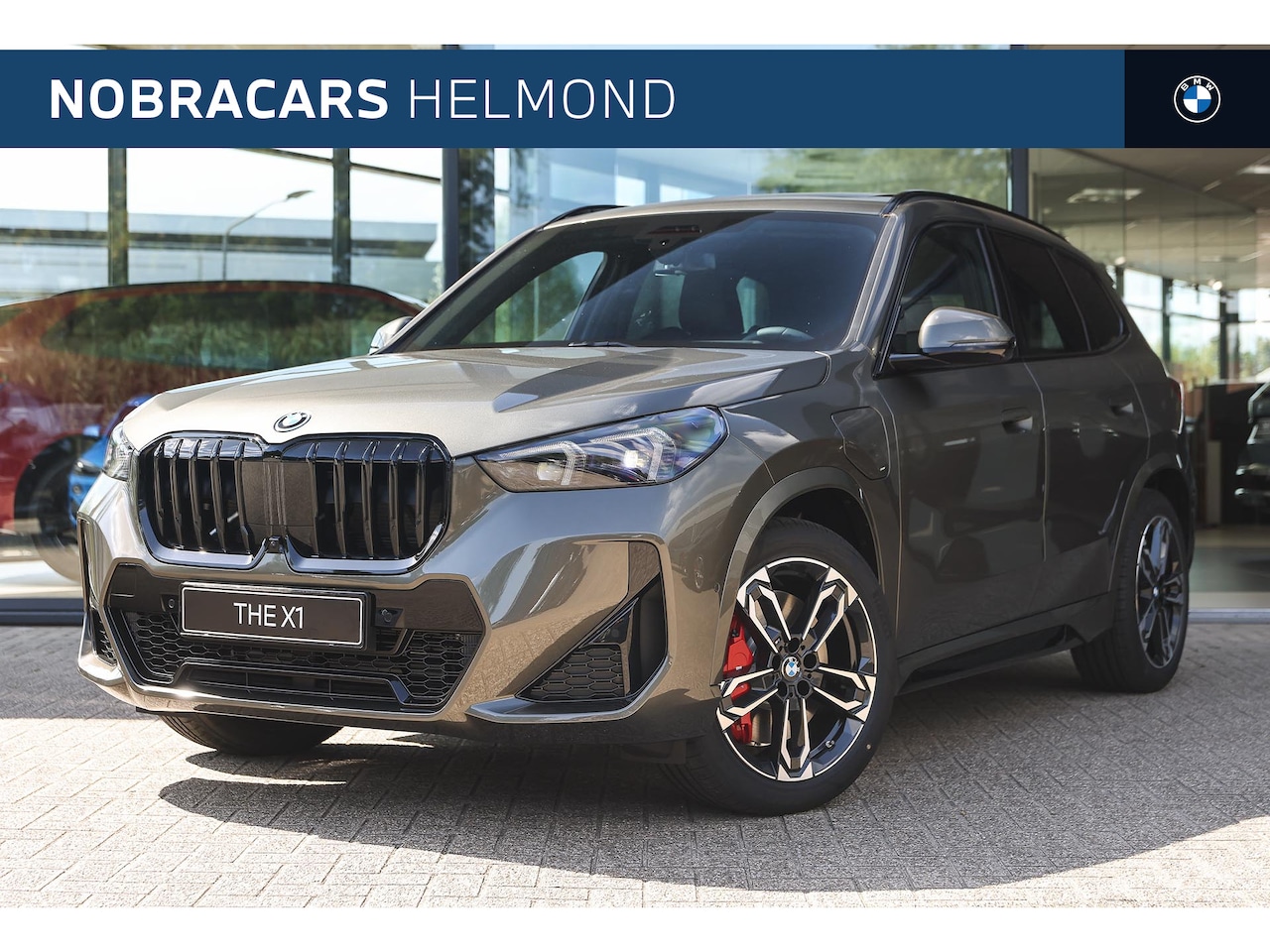 BMW X1 - xDrive30e High Executive M Sport Automaat / Panoramadak / Trekhaak / Sportstoelen / M Adap - AutoWereld.nl