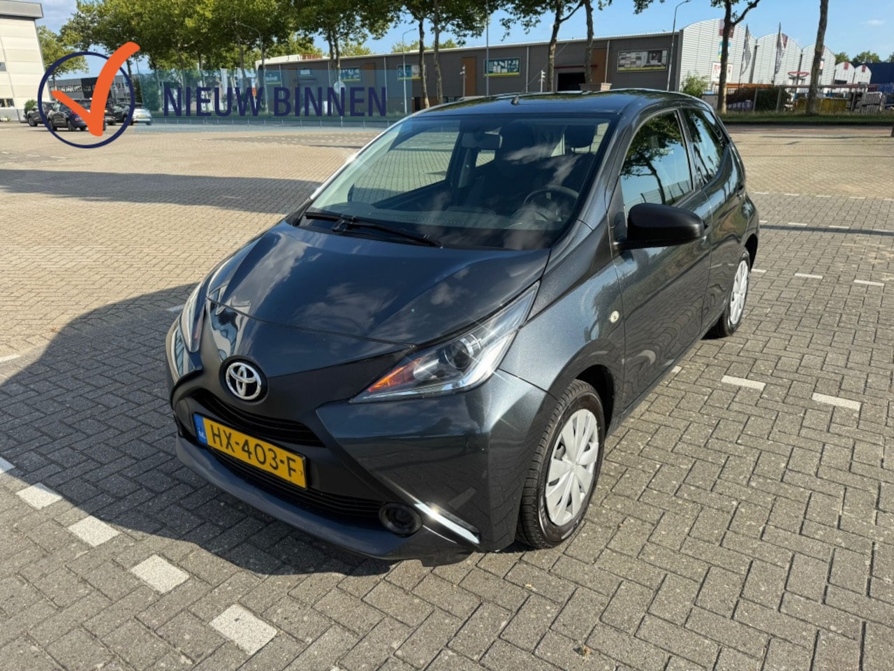 Toyota Aygo - 1.0 VVT-i x-now 1.0 VVT-i x-now - AutoWereld.nl