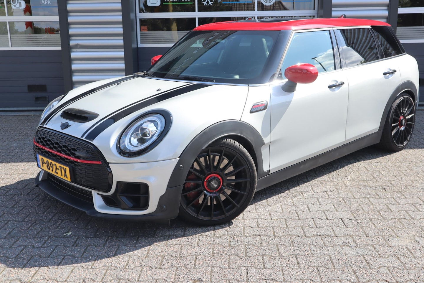 MINI Clubman - 2.0 JCW ALL4 Chili Mini 2.0 JCW ALL4 Chili - AutoWereld.nl