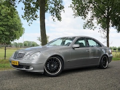 Mercedes-Benz E-klasse - 240 Elegance