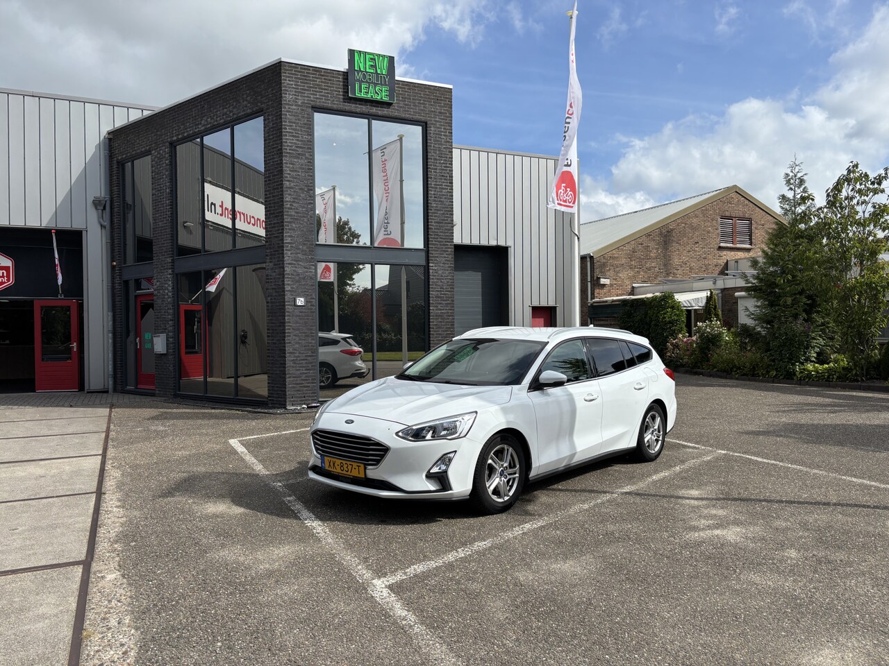 Ford Focus Wagon - 1.0 EcoBoost Trend Edition Business 1.0 EcoBoost Trend Edition Business - AutoWereld.nl