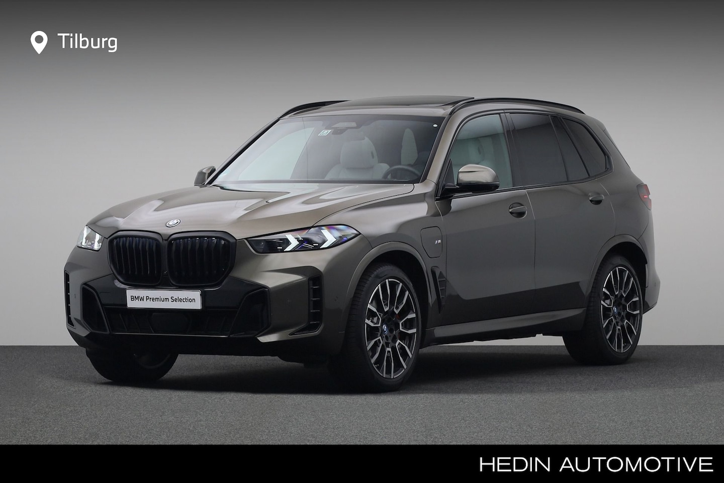 BMW X5 - xDrive50e M Sport pakket | Driving Assistant Professional | Glazen panoramadak | BMW Iconi - AutoWereld.nl