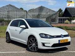 Volkswagen e-Golf - E-Golf Navi | Carplay | Cruise | ACC | Climate | PDC
