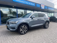 Volvo XC40 - 2.0 T4 R-Design