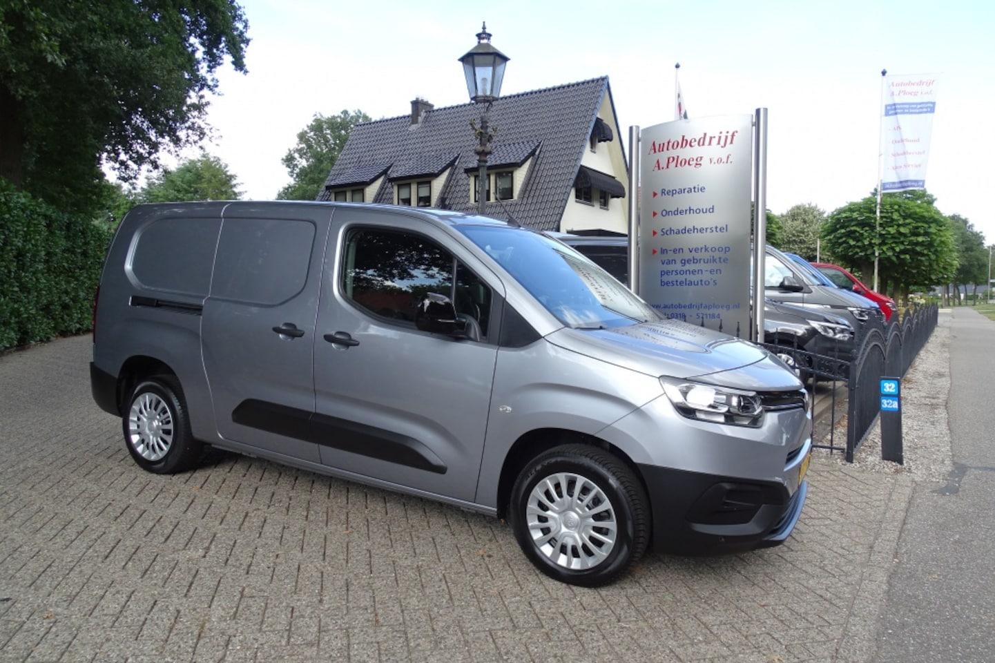 Toyota ProAce City - 1.5 D-4D Live Long 131 PK NAVI PDC TREKHAAK 1e eig - AutoWereld.nl