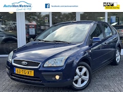Ford Focus - 1.6-16V Futura, Clima, Voorruitverwarming, Lmv, 1/2 leder,