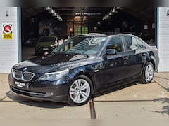 BMW 5-serie - 523i *Topstaat* *Softclose | Keyless | Navi | Cruise | Clima | Leder | Stoelverwarming