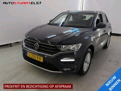Volkswagen T-Roc - 1.5 TSI Style Business Pano | 1500kg Trekhaak | Ad Cruise | Elek Klep | Full Led | Carplay