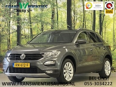 Volkswagen T-Roc - 1.0 TSI Style | Trekhaak | Adaptieve Cruise Control | Parkeersensoren | Apple Carplay/Andr