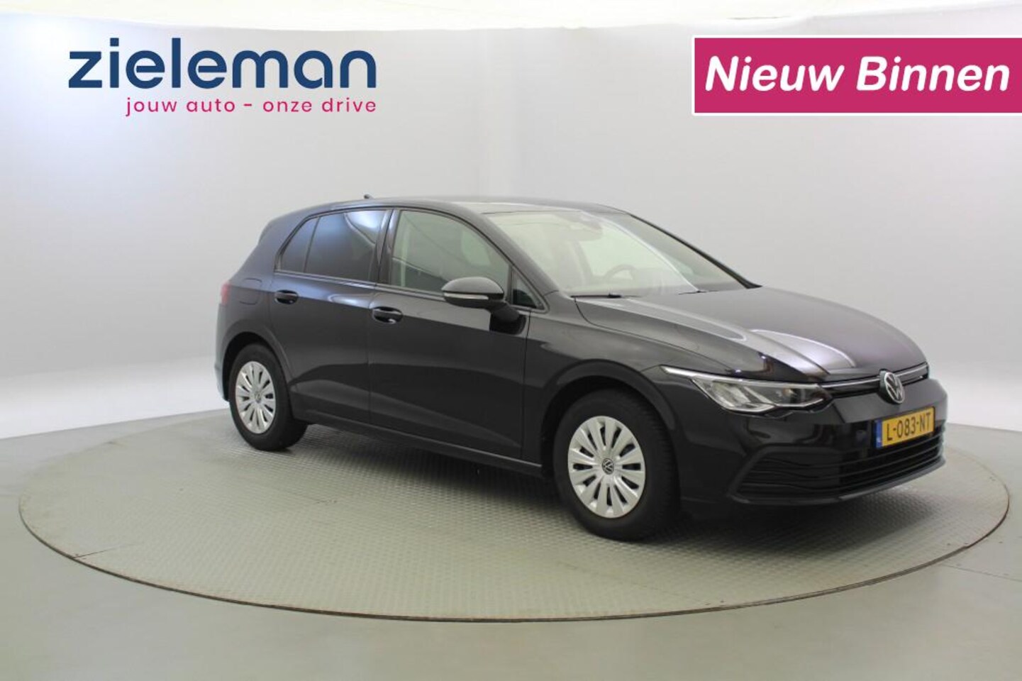 Volkswagen Golf - 1.0 TSI - Digitaal Cockpit, Cruise, Trekhaak - AutoWereld.nl