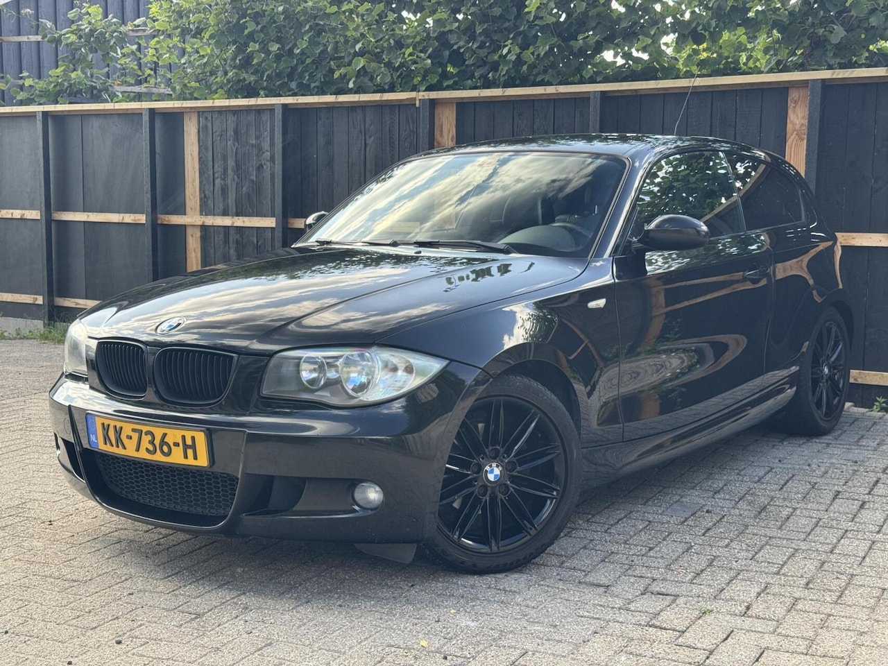 BMW 1-serie - 116i Executive|3X M Pakket|Nwe Motor|Navi|Clima|BT|Half Leder|6-Bak - AutoWereld.nl