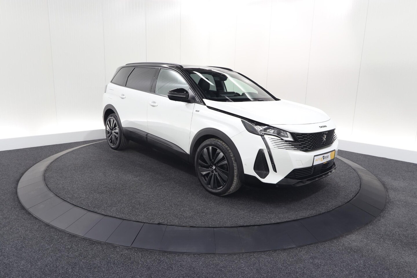 Peugeot 5008 - PureTech 130 EAT8 GT Black Pack | Panoramadak | 360 Camera | FOCAL® | Adaptieve Cruise Con - AutoWereld.nl