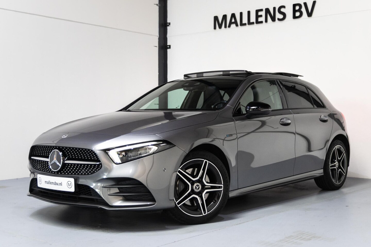 Mercedes-Benz A-klasse - 250 e Business Solution AMG Limited PANO/MEMORY/AMG/BTW/NIGHTPAKKET/NLAUTO - AutoWereld.nl