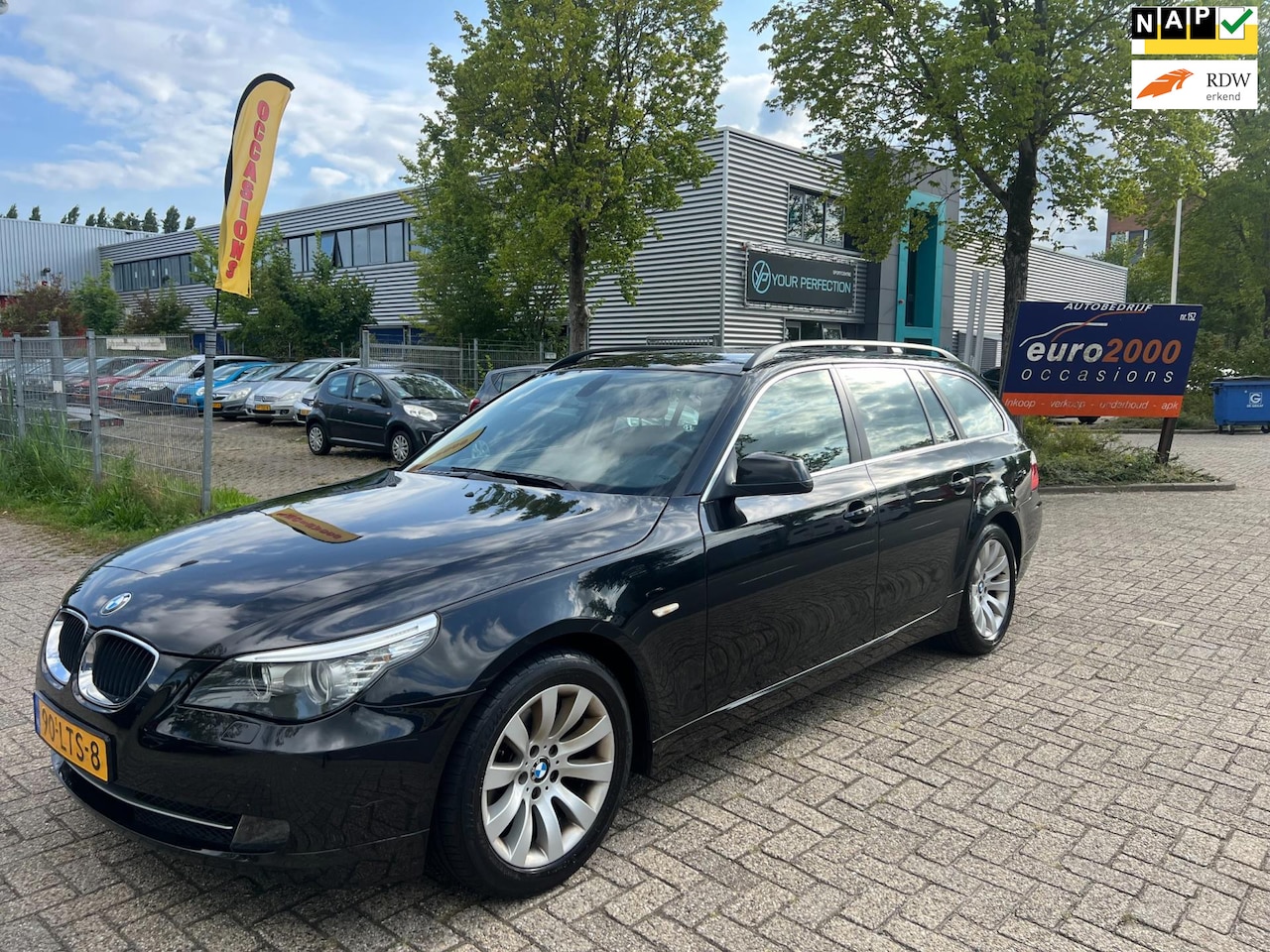 BMW 5-serie Touring - 520i Corporate Lease Business Line Edition I - AutoWereld.nl