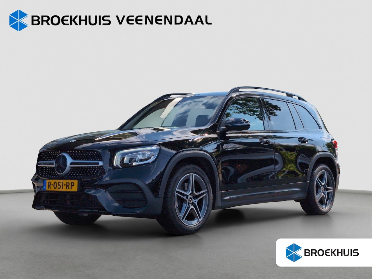 Mercedes-Benz GLB - 180 AMG 7-Persoons | Trekhaak | Cruise Control | Camera - AutoWereld.nl