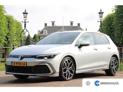 Volkswagen Golf - 1.4 GTE | ADAPTIVE CRUISE | BLIS | ELEKTR. TREKHAAK | STOEL & STUURVERWARMING | LED | PARK
