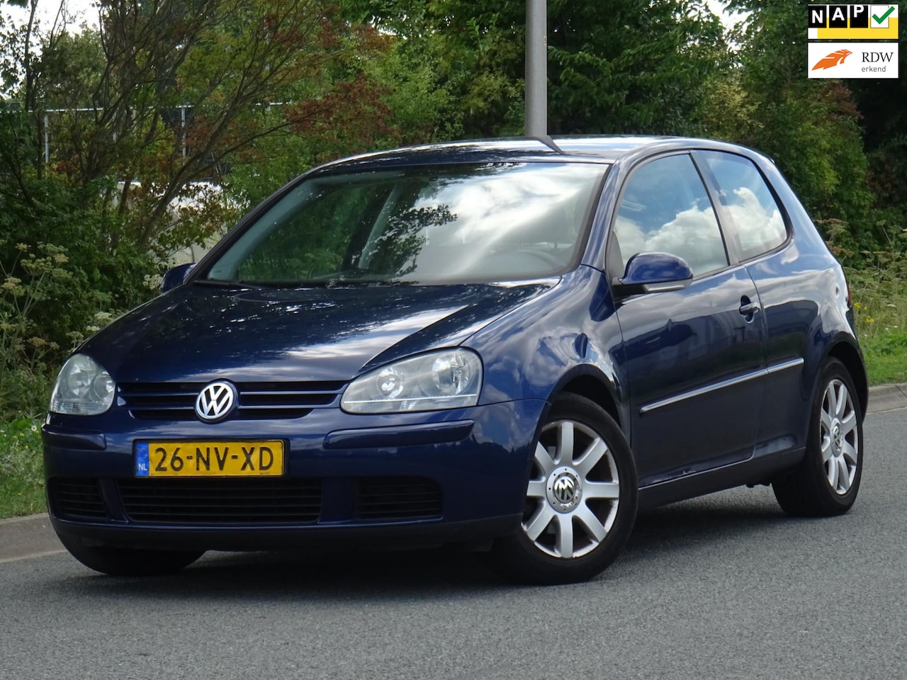 Volkswagen Golf - 1.6 FSI Sportline NAP/CLIMA/CRUISE/NW APK - AutoWereld.nl