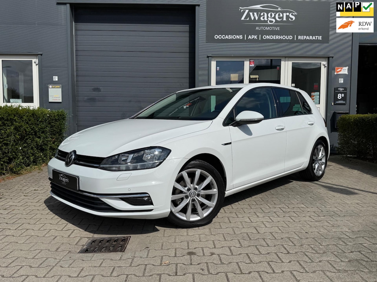 Volkswagen Golf - 7.5 1.4 TSI Highline Business|150PK|Carplay|Facelift| - AutoWereld.nl