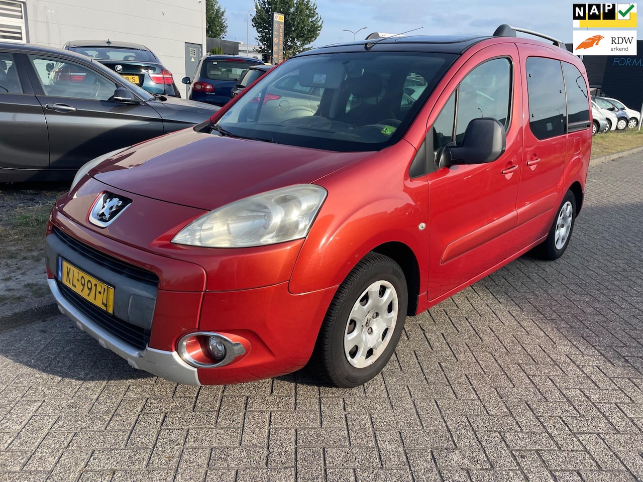 Peugeot Partner Tepee - 1.6 VTi Family 1.6 VTi Family - AutoWereld.nl
