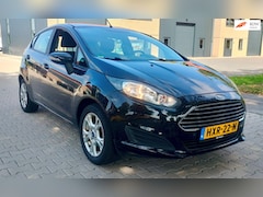 Ford Fiesta - 1.25 Stoelverwarming Parkeersensor Airco