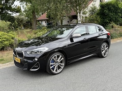 BMW X2 - M35i High Executive 306PK Pano•HarmanKardon•Schaalstoelen
