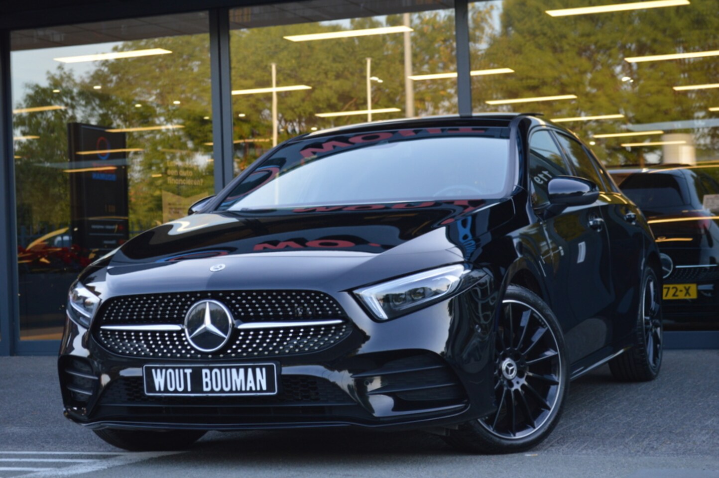 Mercedes-Benz A-klasse - 250 e AMG Led Panorama Burmester Distronic Camera Night Pdc - AutoWereld.nl