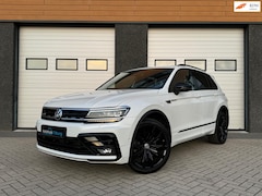Volkswagen Tiguan - 2.0 TSI 4Motion 3x R-Line Pano Trekhaak Leder Vol