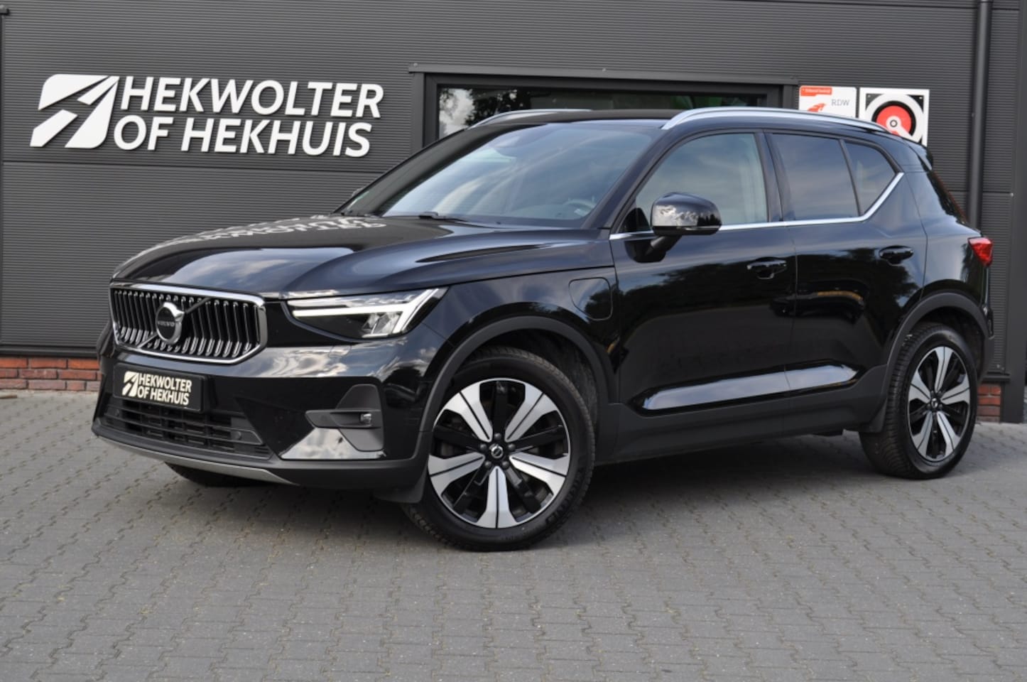 Volvo XC40 - T4 Plus Bright | Trekhaak | Camera | Pilot Assist | Stoel - AutoWereld.nl