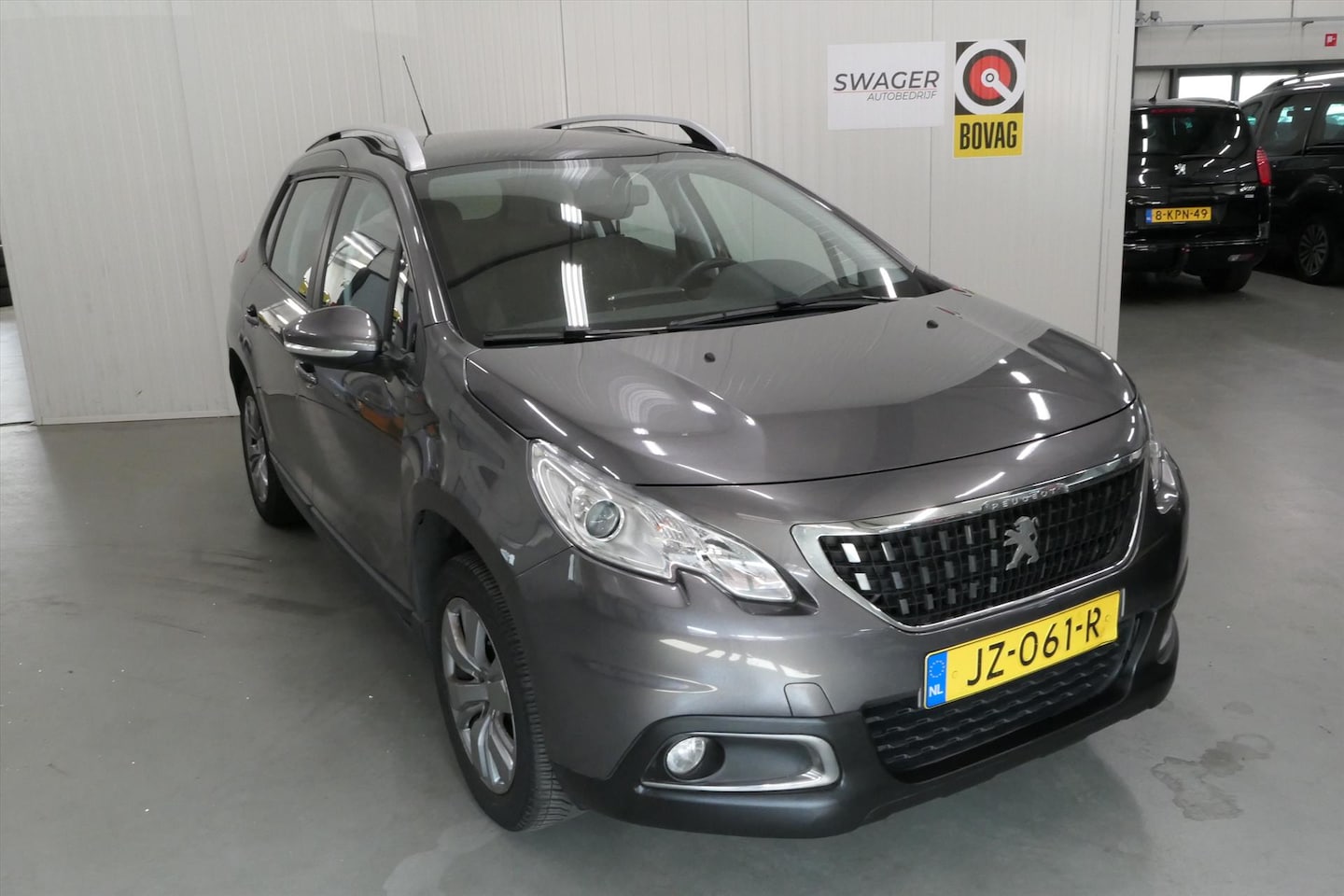 Peugeot 2008 - 1.2 PureTech 110pk Blue Lion(Dealer onderhouden&trekhaak) - AutoWereld.nl