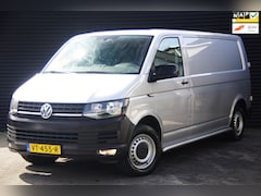 Volkswagen Transporter - 2.0 TDI 140pk L2H1 Comfortline | Cruise | Navi | PDC | Trekhaak | 3-zits |