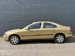 Volvo S60 - 2.3 T-5 Geartronic - leder - Maya Yellow