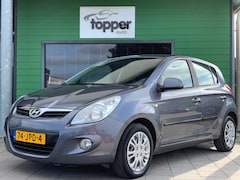 Hyundai i20 - 1.4i DynamicVersion | Automaat | Airco | 5 Deurs |