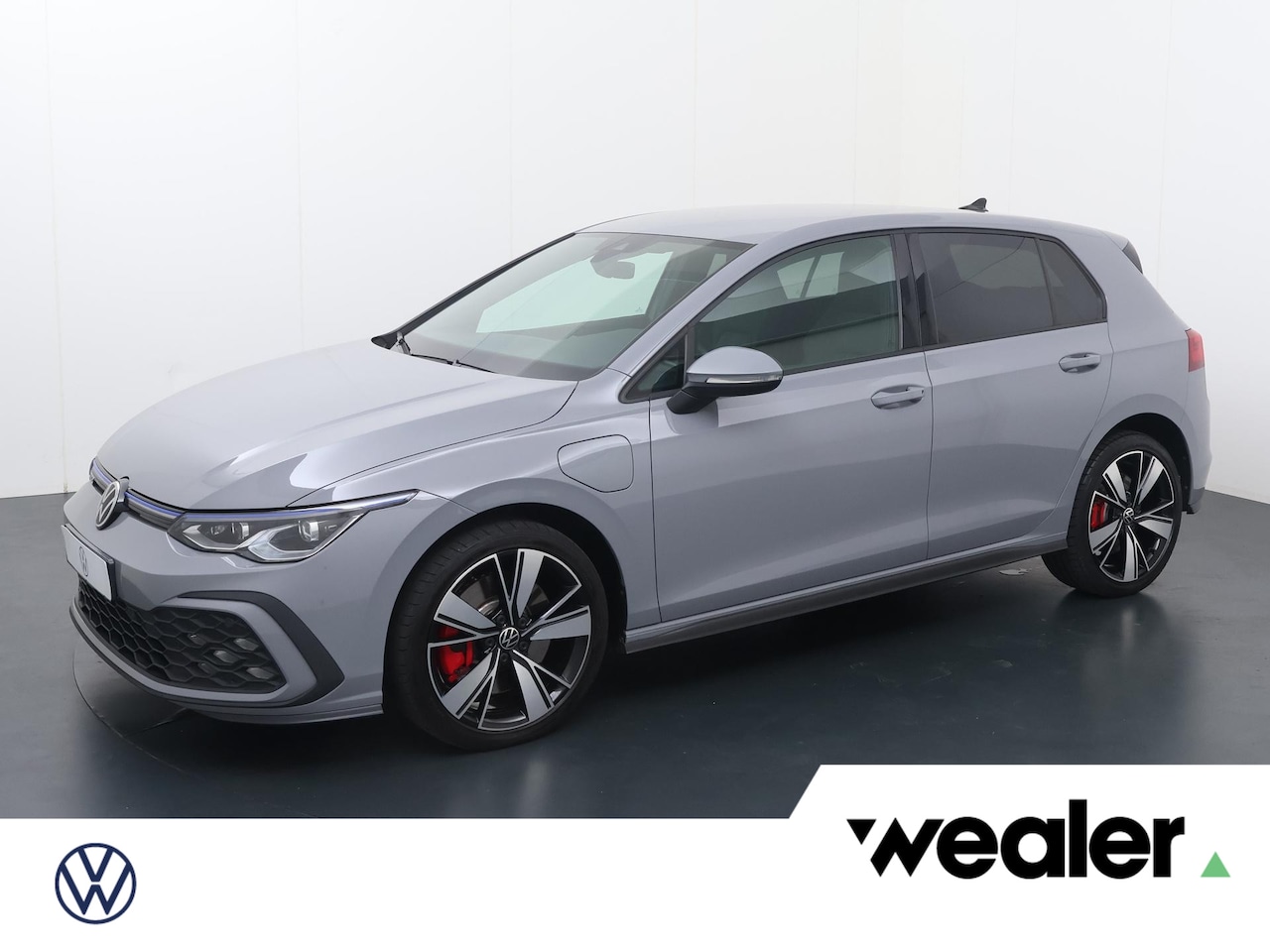 Volkswagen Golf - 1.4 eHybrid GTE | 245 PK | SoH 91% | Trekhaak wegklapbaar | Achteruitrijcamera | IQ.Light - AutoWereld.nl