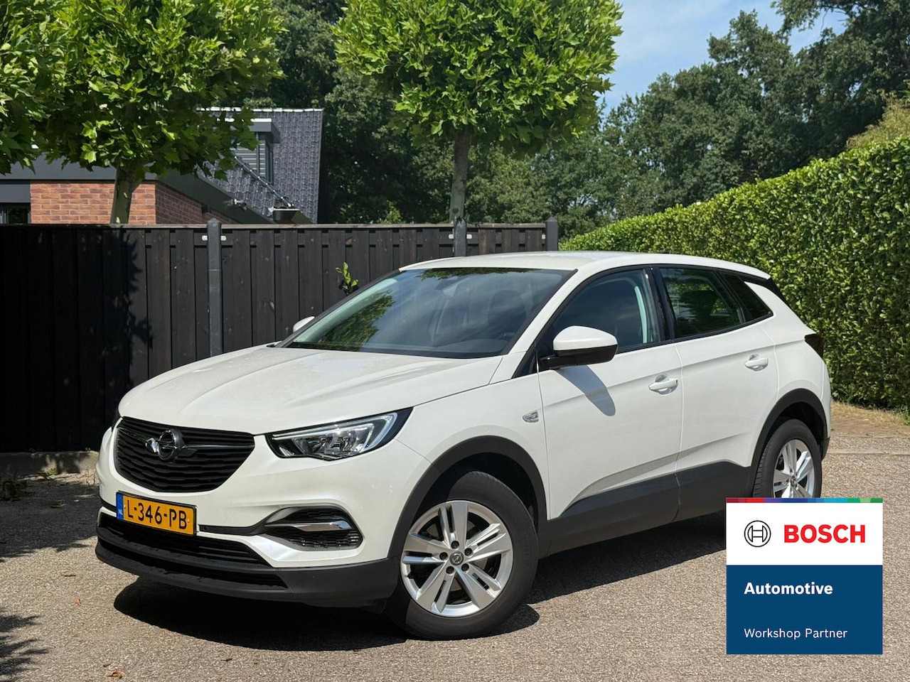 Opel Grandland X - 1.2 Turbo Edition Trekhaak NAVI cruise - AutoWereld.nl