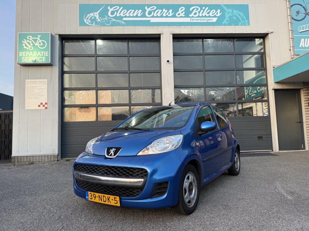 Peugeot 107 - 1.0-12V Urban Move 1.0-12V Urban Move - AutoWereld.nl