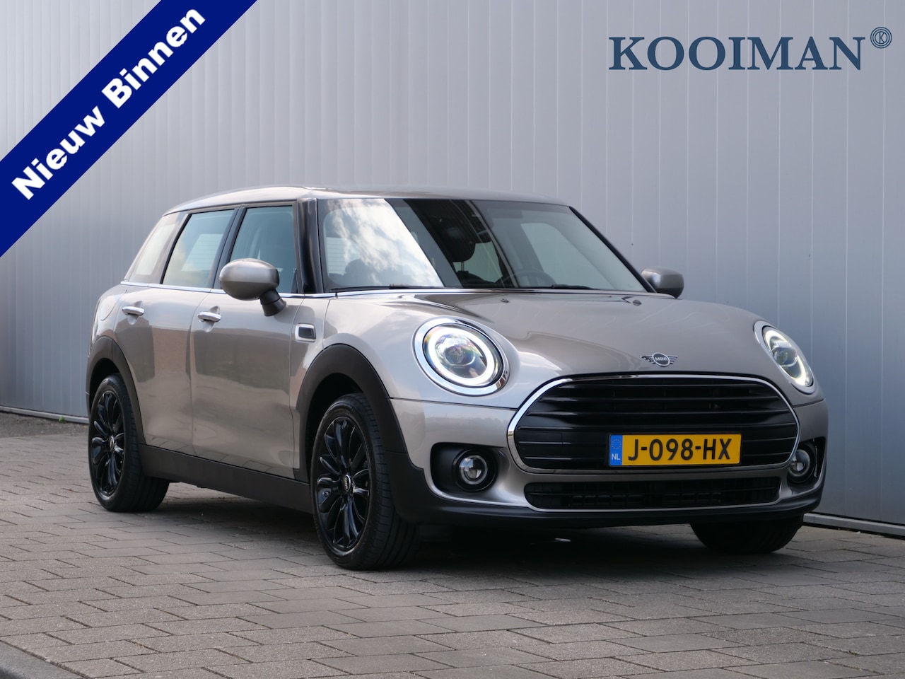 MINI Clubman - Mini 1.5 102pk One Business Edition Navigatie / Parkeersensoren / 17 inch - AutoWereld.nl