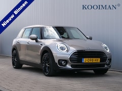 MINI Clubman - 1.5 102pk One Business Edition Navigatie / Parkeersensoren / 17 inch