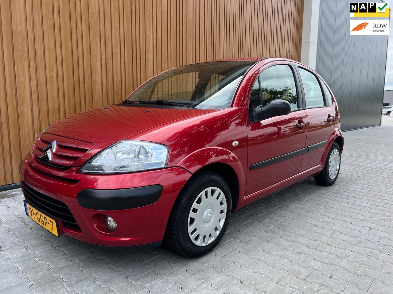 Citroën C3 - 1.4i LIGNE PRESTIGE + BJ08 + AIRCO + NAVIGATIE - AutoWereld.nl