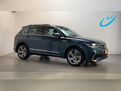 Volkswagen Tiguan - 1.5 TSI 150pk DSG R-Line Business+ LED Panoramadak Camera Navigatie