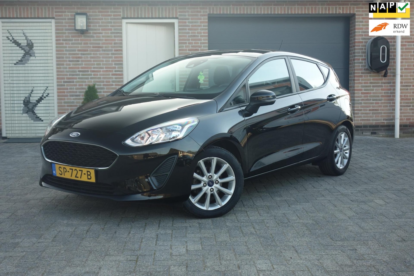 Ford Fiesta - 1.1 Trend navi- 16 inch lm velgen-PDC - AutoWereld.nl