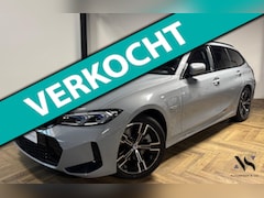 BMW 3-serie Touring - 330e HEAD-UP KEYLESS CAM'