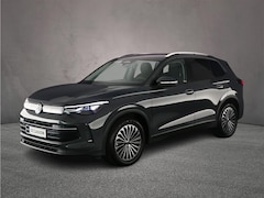 Volkswagen Tiguan - Life Edition 1.5 eTSI 150pk DSG Automaat Trekhaak, Adaptive cruise control, 360 camera, El