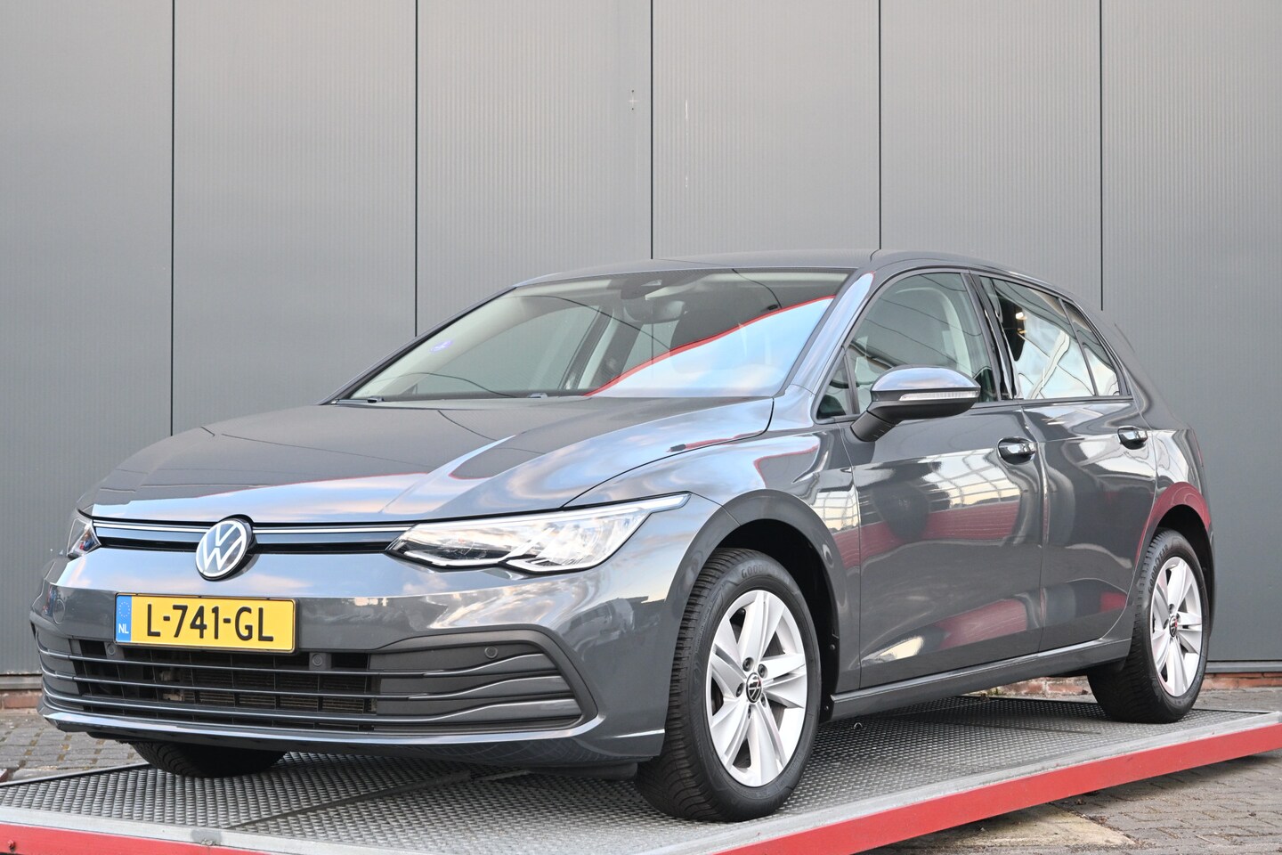 Volkswagen Golf - 1.0 TSI Life 1.0 TSI Life - AutoWereld.nl